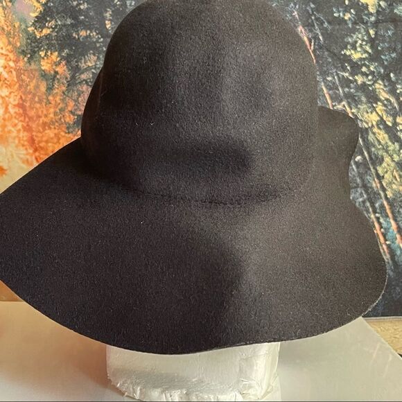 J.Crew Black Wool Hat M/L - Picture 4 of 6